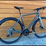 Scott metrix 30 hybrid bike Image 2