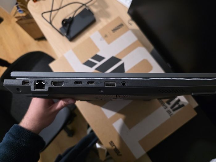 Asus Tuf Gaming A18 Fa808um | Rtx 5060 8gb | Ryzen 7 260 | 32gb Ddr5 | 1tb Nvme | 18" Fhd+ 144hz | Warranty Until Aug 2028