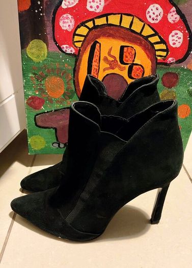 Price drop ZARA WOMAN Black Suede Ankle Boots Size EU 40 / UK 7
