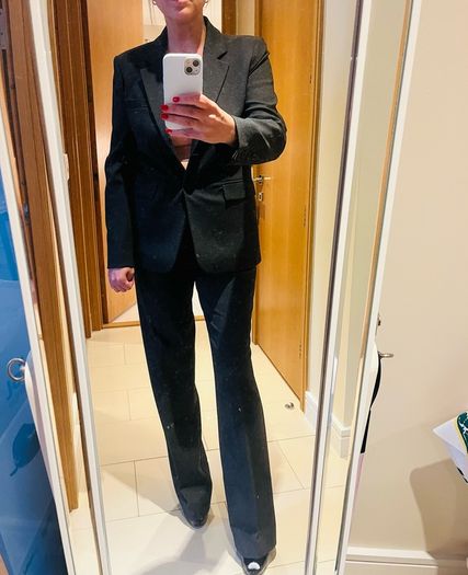 Pinko grey suit