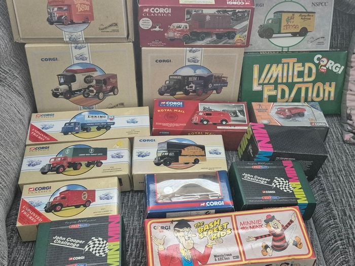 Corgi Joblot