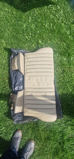Rear seat SL