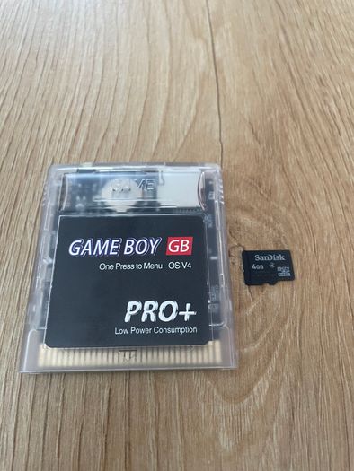 Nintendo Gameboy Color Clear CGB-001 + Flash Card 4GB