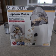 popcorn maker