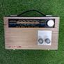 Art deco vintage radio Image 4
