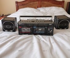 Vintage 1980s Philips D8568 Boom box for repair or parts