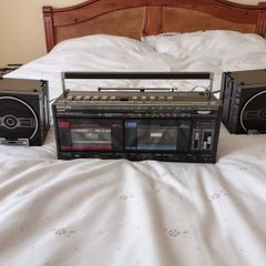 Vintage 1980s Philips D8568 Boom box for repair or parts
