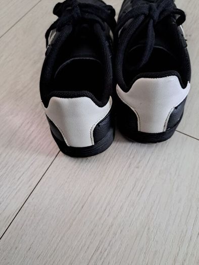 Samba style trainers uk2.5