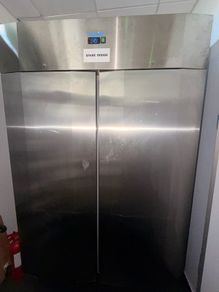 Commercial Polar U-Series 1300L double-door upright refrigerator