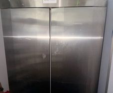 Commercial Polar U-Series 1300L double-door upright refrigerator