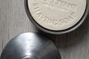 Vintage loccitane soap holder