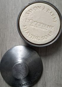 Vintage loccitane soap holder