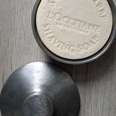 Vintage loccitane soap holder