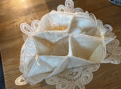 Vintage Lace Bread Roll Holder