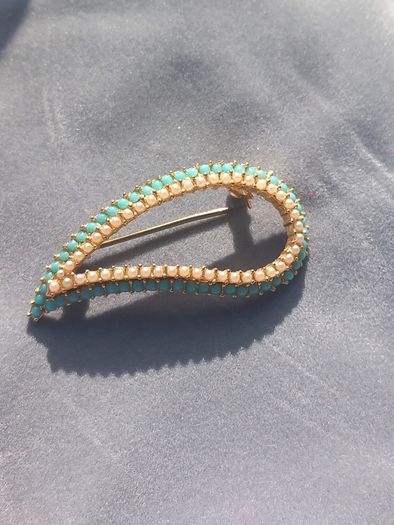 Stamped A595 1950s vintage brooch, no damage. D18 POST 3e