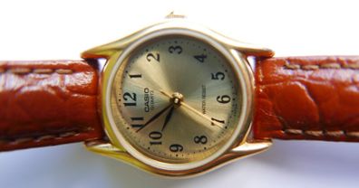 Casio Dress Analog Women's Genuine Brown Leather Strap Watch LTP-1154 (perfect condition, works perfectly)