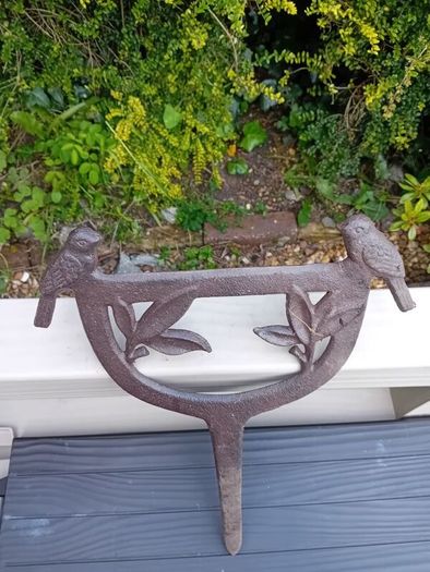 bird boot scraper