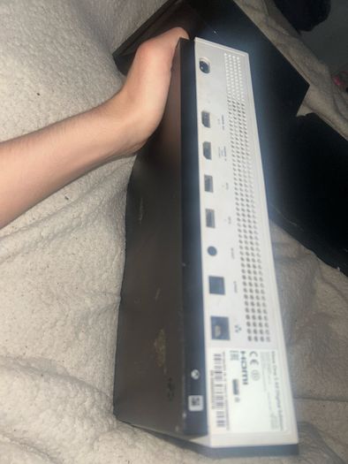 Selling 2 ps4 2 xbox 1's and a wheel set