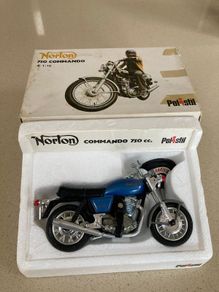 Norton Commando 750cc Scale 1/15 Rare