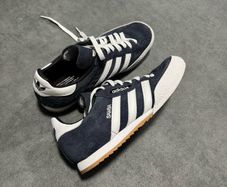 40 Adidas Originals Samba Suede Trainers
