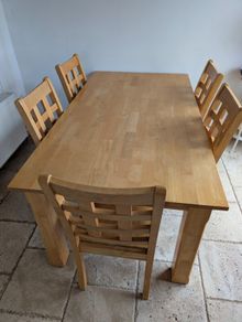 Table and 5 Chairs