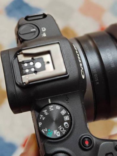 Canon Eos R8