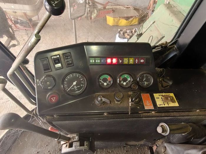 Combine harvester  1065