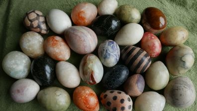 Vintage Polished Stone Marble Onyx Eggs lot of 29