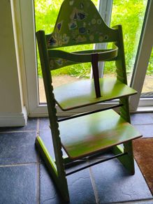 High-chair for free