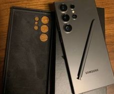 Samsung Galaxy S24 Ultra 512GB top condition