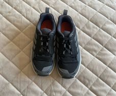 adidas Terrex boys trainers size UK12