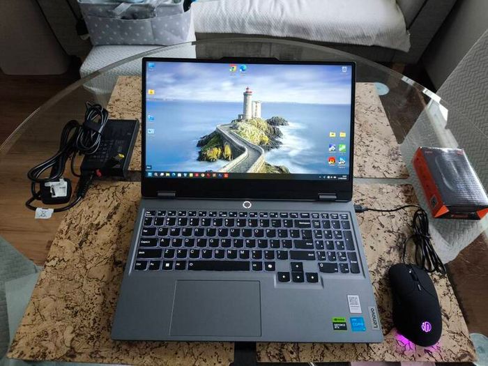 Gaming Laptop Lenovo Loq i5 12450HX 8/12 RTX3050 6gb 95w 16gb Ddr5 512GB Nvme 144hz Win11 Rgb