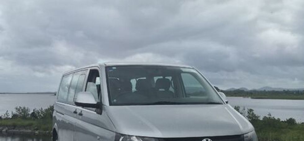 Volkswagen Shuttle 2011