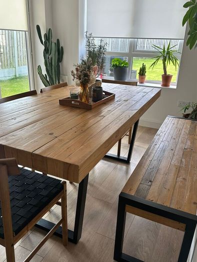 Wood Dining Table Set.Table, Bench & 4 Chairs Excellent Condition