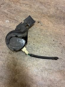 Genuine Renault Megane MK3 Scenic 12V Low Tone Horn & Bracket 256100004R