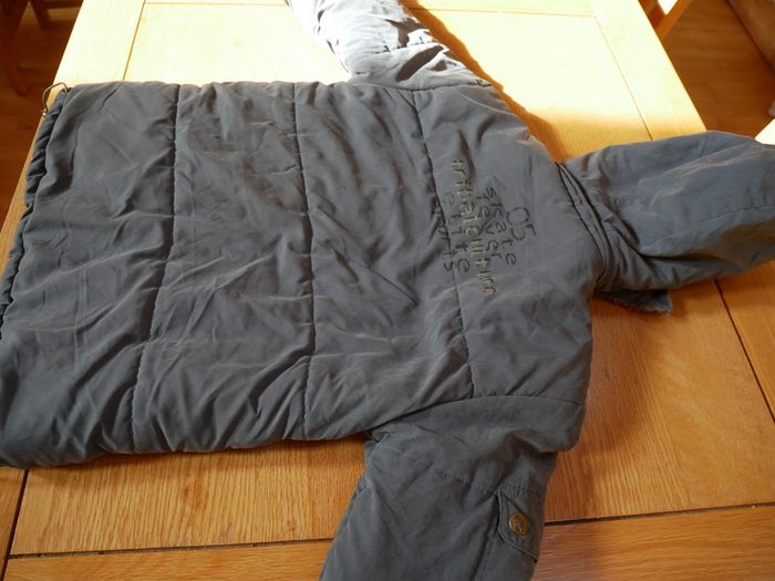 Boys jacket. Age 8 yrs/130cm. Grey