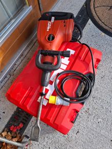 Hilti Te706 Breaker