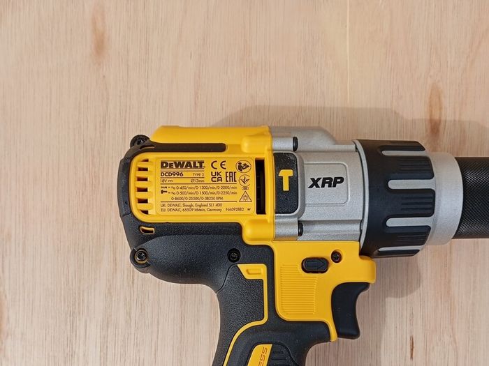 DeWalt dcd996 Combi Drill (New)