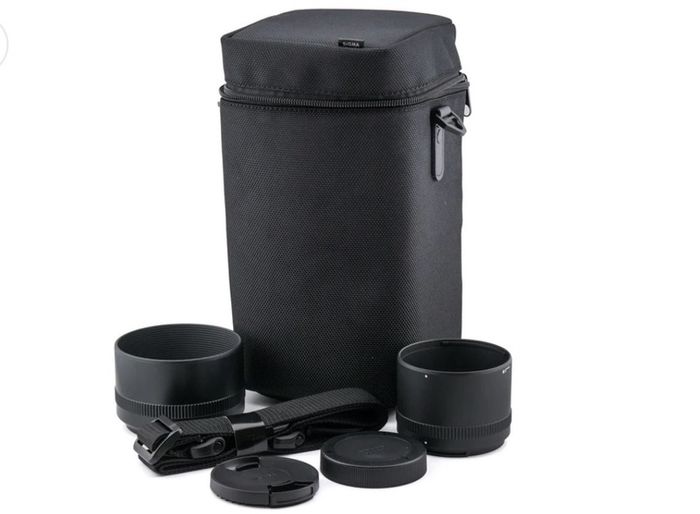 Sigma 105mm f/2.8 EX DG OS HSM Canon lens
