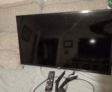 LG 32 inch TV