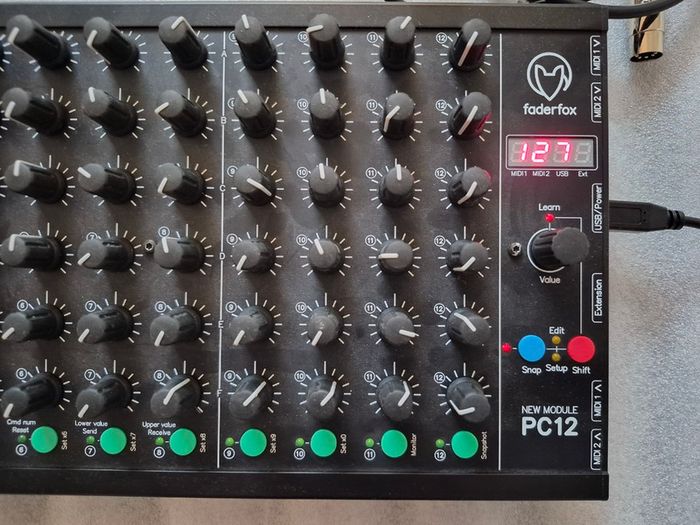 Faderfox PC12 - MIDI Controller