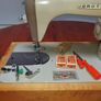 vintage singer sewing machine Image 3