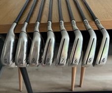 Taylormade sim max os irons (4-sw)