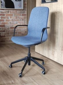 conference chair with armrest