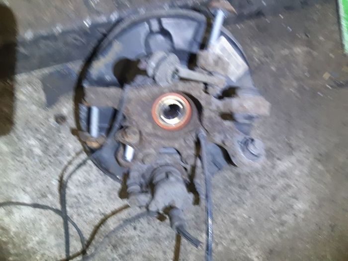 Bmw E90 E91 E92 3 Series Drivers Side Rear Hub