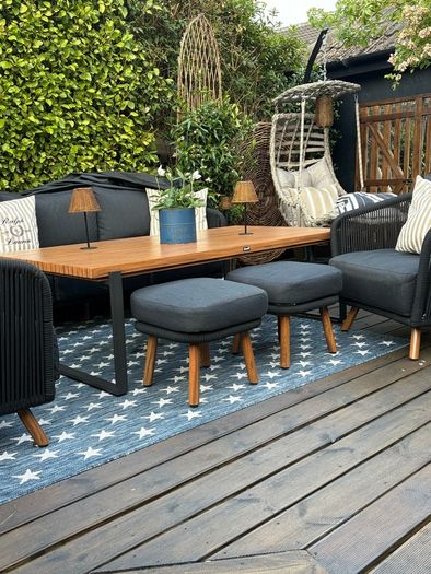 Ex display limited edition 200cm x 300cm navy and white star print indoor/outdoor rug