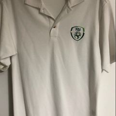 Mens Ireland teeshirt size XS