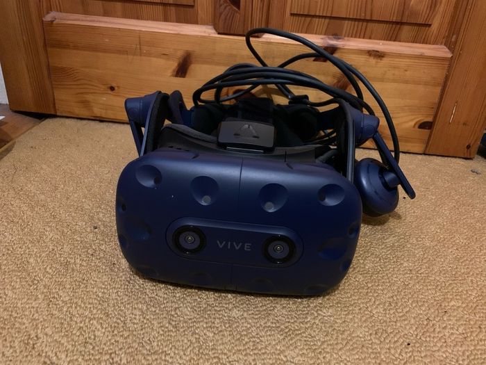HTC Vive Pro VR headset and Vive wands