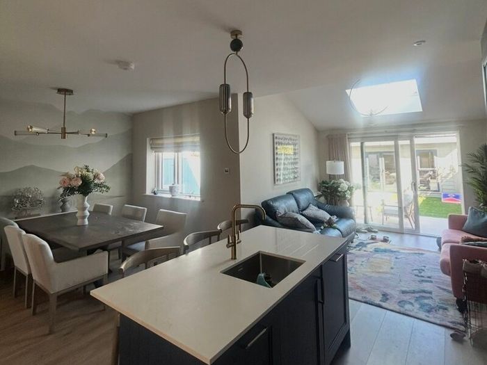 Entire Kitchen