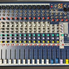 Mixing desk  Soundcraft 12 Channel with flightcase